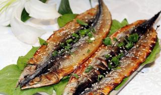 干炸秋刀鱼是怎么做的 烤秋刀鱼的做法